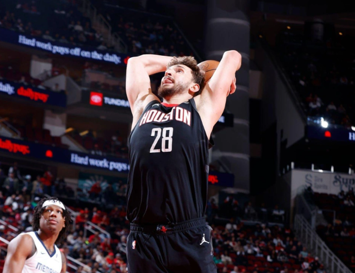 开云体育下载-杜兰特申京合砍66分，火箭守住西部第四！但一战也出现两个隐患